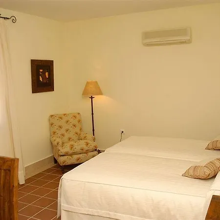 Sindhura Hotel 3*